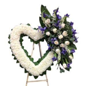 Corona Fúnebre en Forma de Corazón