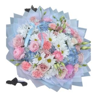 Ramo Azul Rosas Inglesas y Margaritas