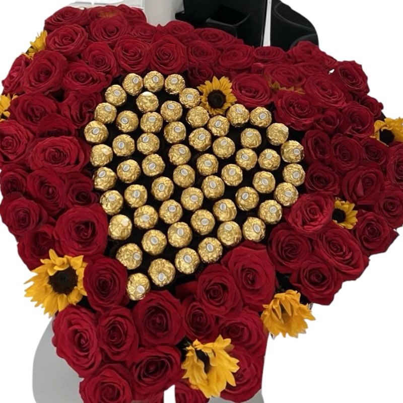 Corazón Rosas Girasoles y Ferreros